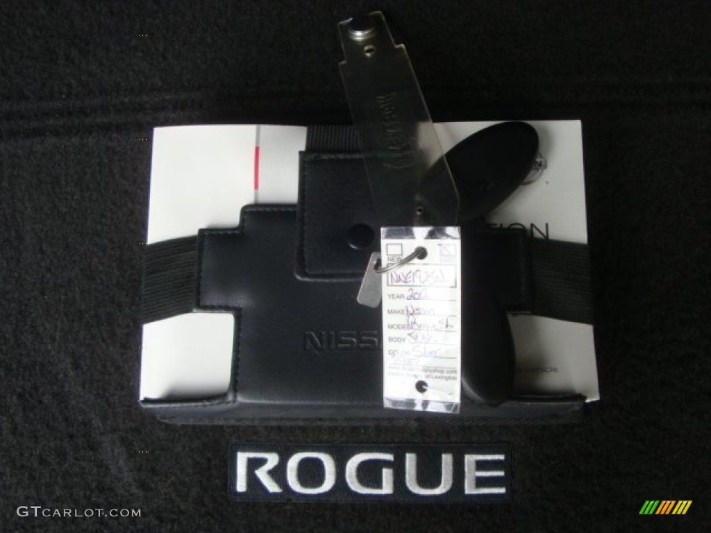 2012 Rogue SL AWD - Brilliant Silver / Black photo #25