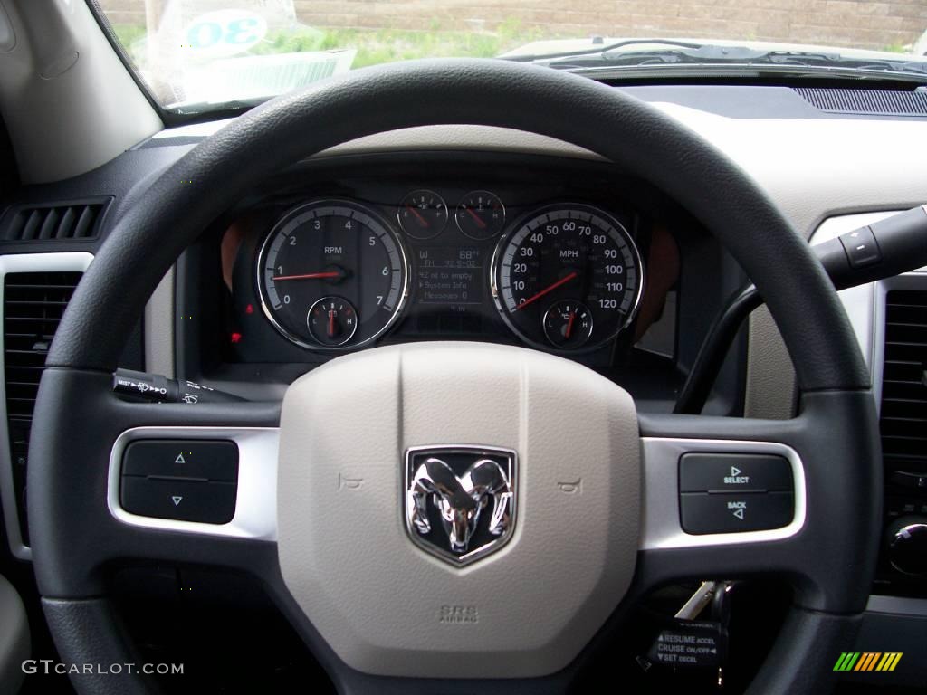 2009 Ram 1500 SLT Crew Cab 4x4 - Austin Tan Pearl / Dark Slate/Medium Graystone photo #27