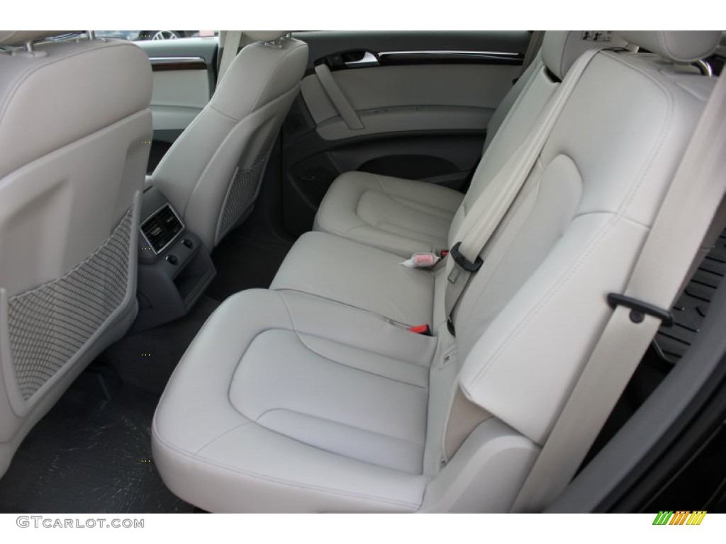 2015 Audi Q7 3.0 TDI Premium Plus quattro Rear Seat Photo #97143320