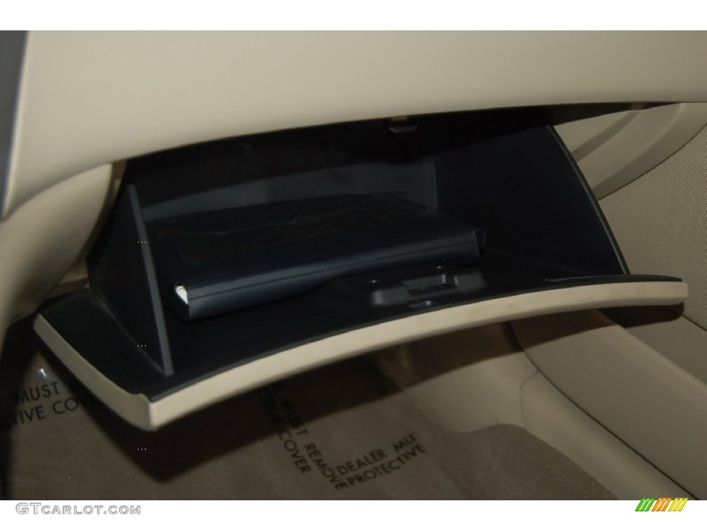 2006 Solara SLE V6 Convertible - Absolutely Red / Ivory photo #18