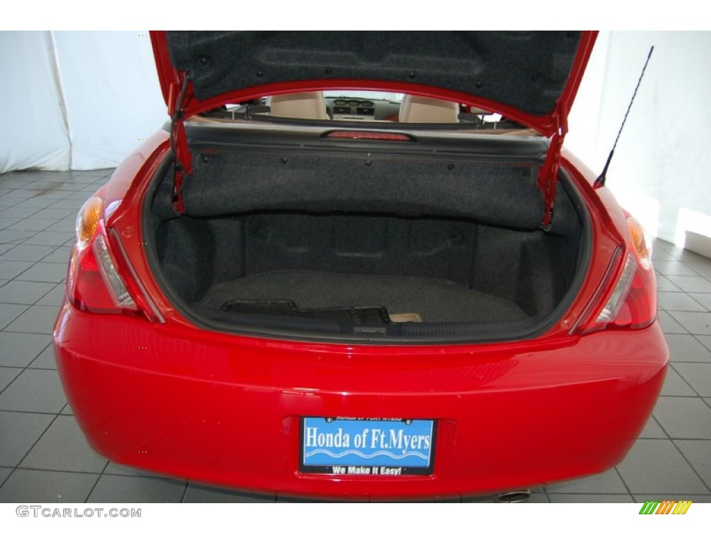 2006 Solara SLE V6 Convertible - Absolutely Red / Ivory photo #27