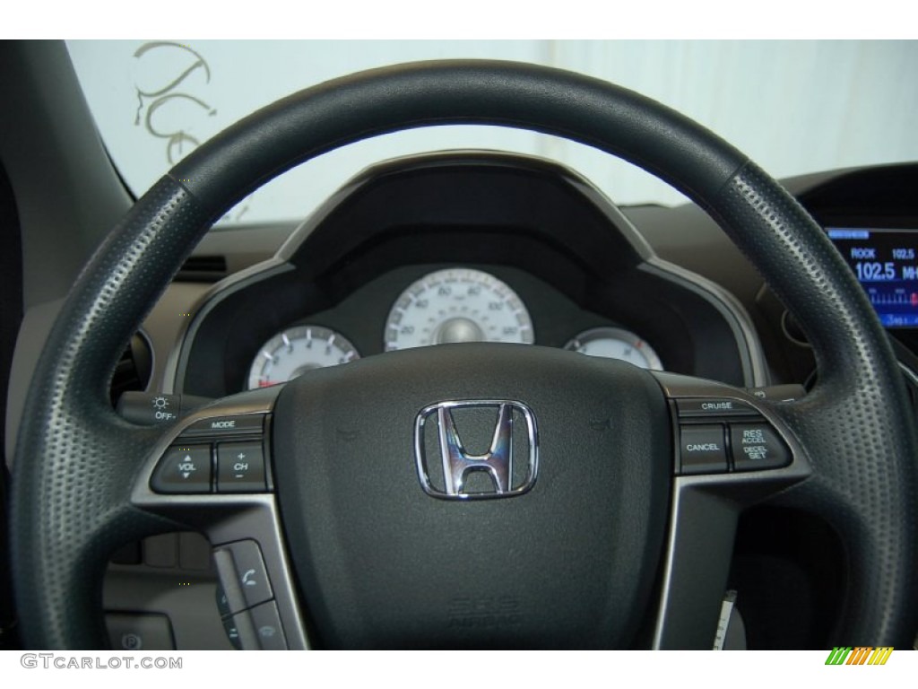 2015 Pilot LX - Modern Steel Metallic / Gray photo #17