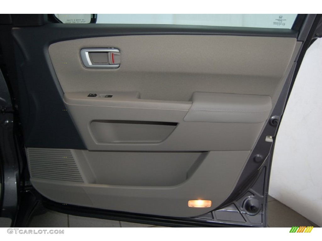 2015 Pilot LX - Modern Steel Metallic / Gray photo #26