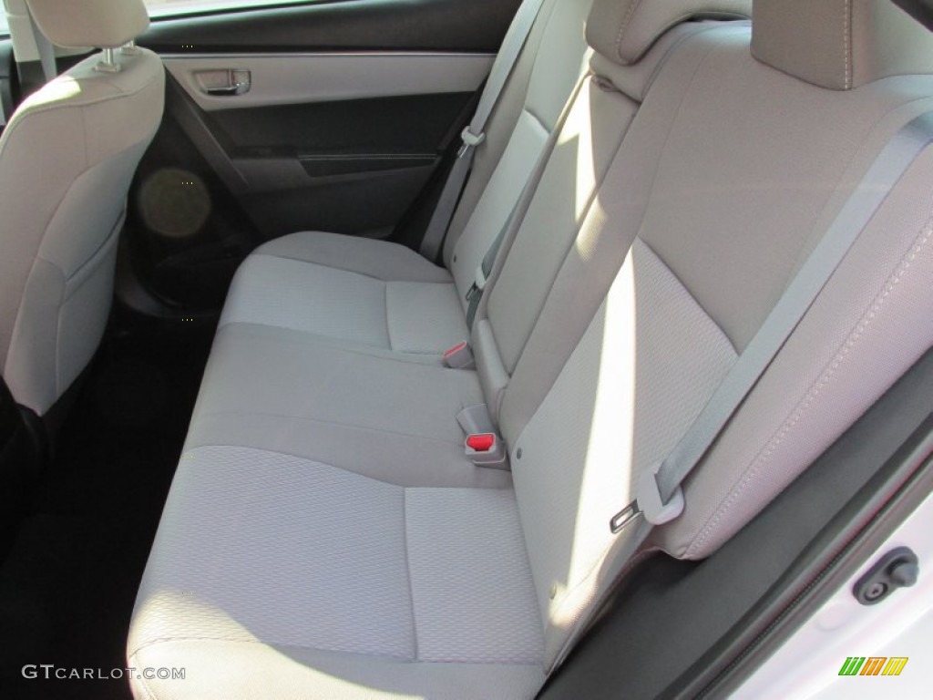 2015 Toyota Corolla LE Plus Rear Seat Photo #97146086