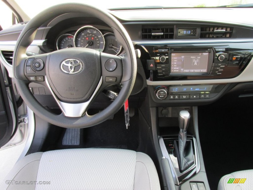 2015 Toyota Corolla LE Plus Ash Dashboard Photo #97146101