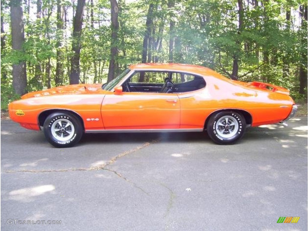 Carousel Red 1969 Pontiac GTO Judge Hardtop Exterior Photo #97148708