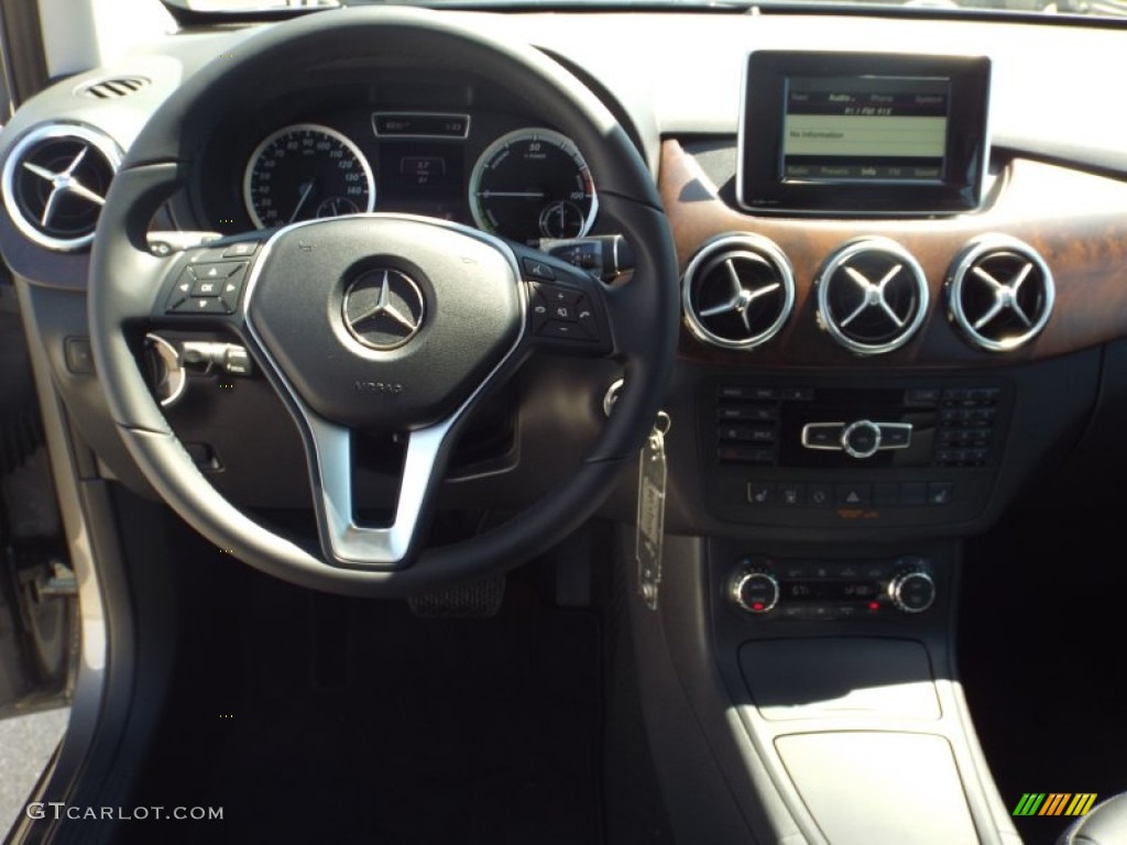 2014 Mercedes-Benz B Electric Drive Black Dashboard Photo #97152632