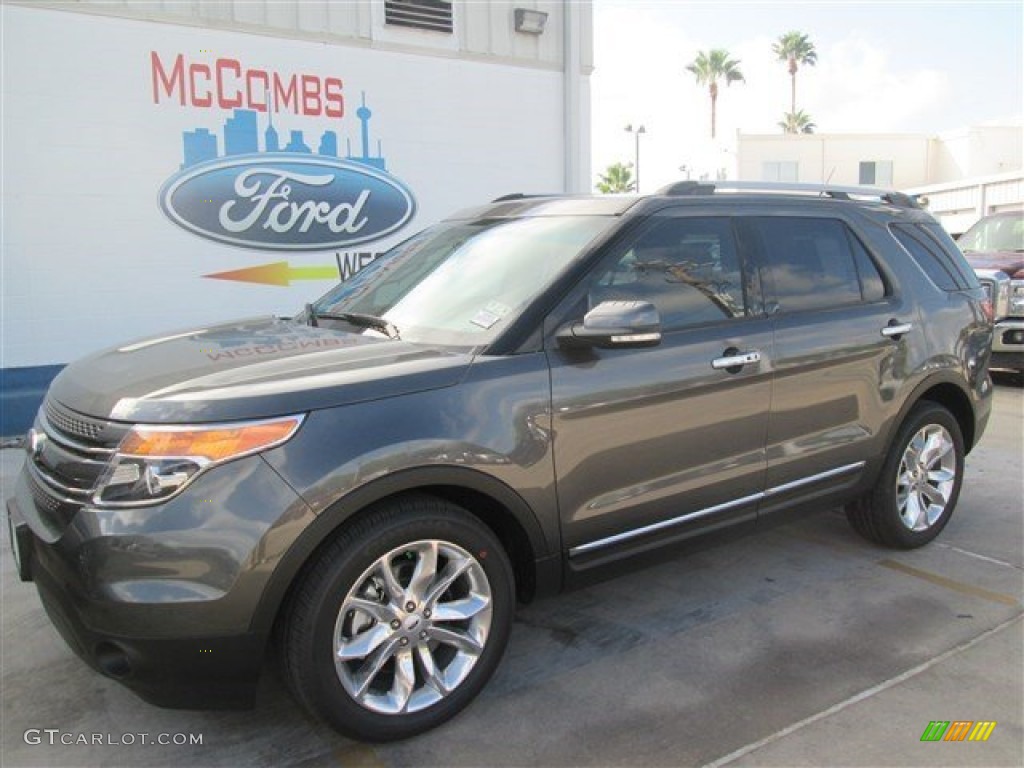 Magnetic Ford Explorer