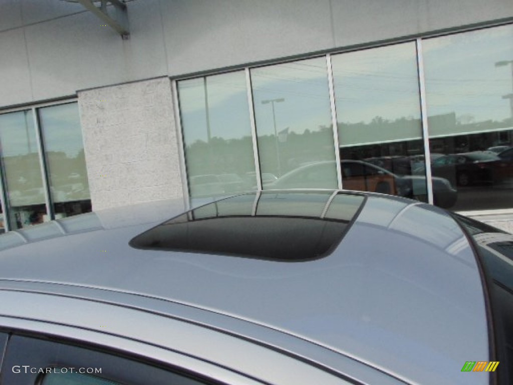 2005 Montego Premier AWD - Silver Frost Metallic / Charcoal Black photo #3