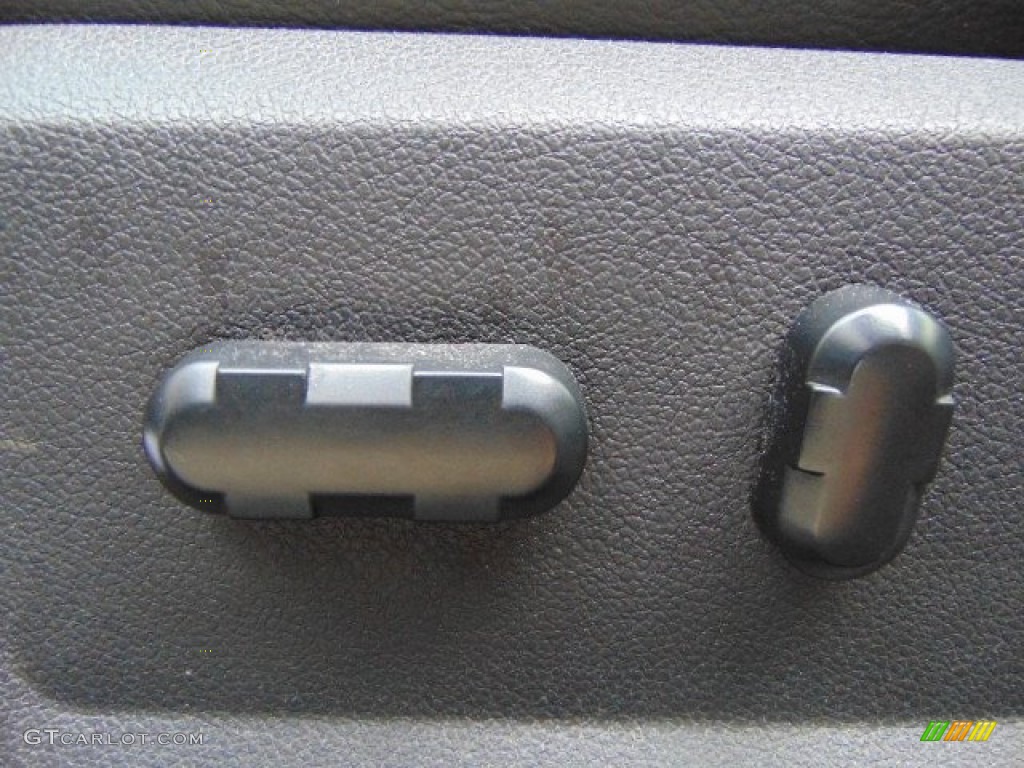 2005 Montego Premier AWD - Silver Frost Metallic / Charcoal Black photo #13