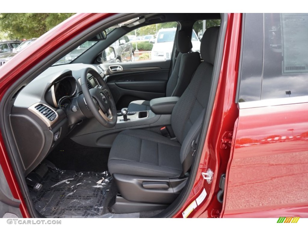 2015 Jeep Grand Cherokee Laredo Front Seat Photo #97160984