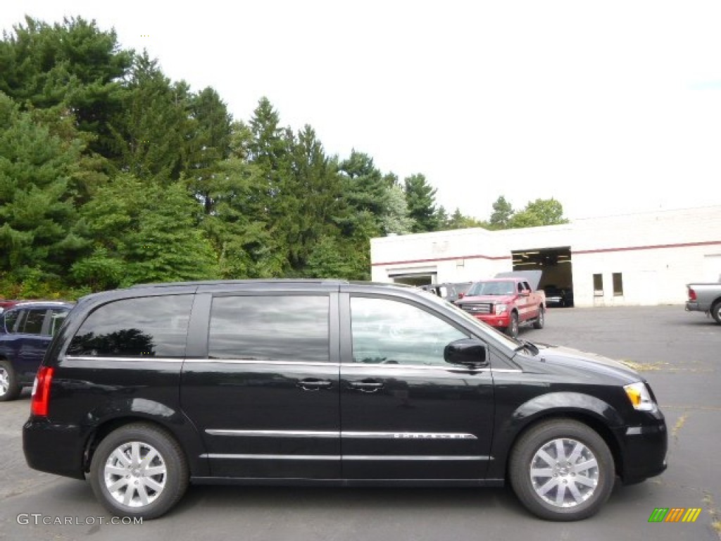 Brilliant Black Crystal Pearl 2015 Chrysler Town & Country Touring Exterior Photo #97163347