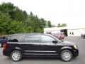 Brilliant Black Crystal Pearl 2015 Chrysler Town & Country Touring Exterior