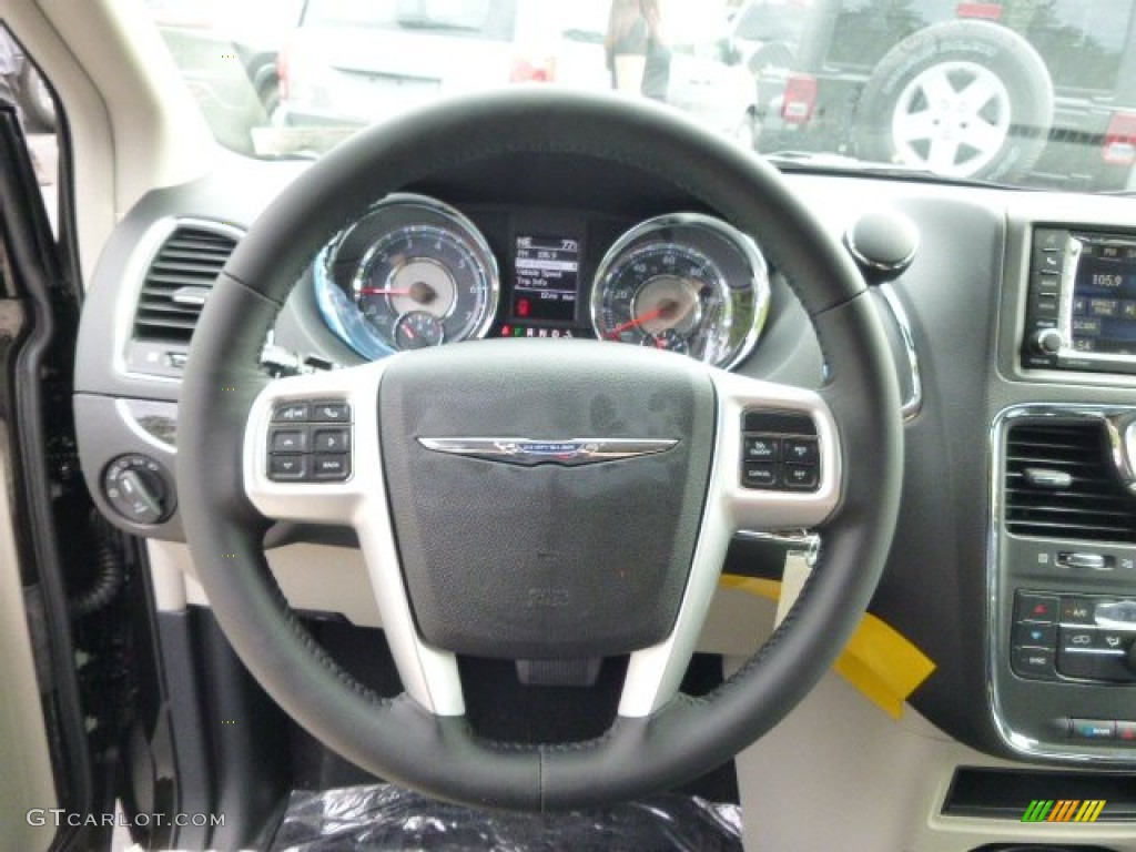 2015 Chrysler Town & Country Touring Black/Light Graystone Steering Wheel Photo #97163651