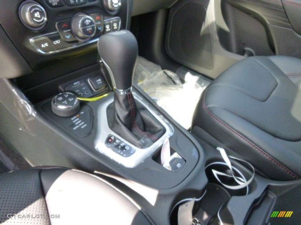2015 Jeep Cherokee Trailhawk 4x4 9 Speed Automatic Transmission Photo #97165541