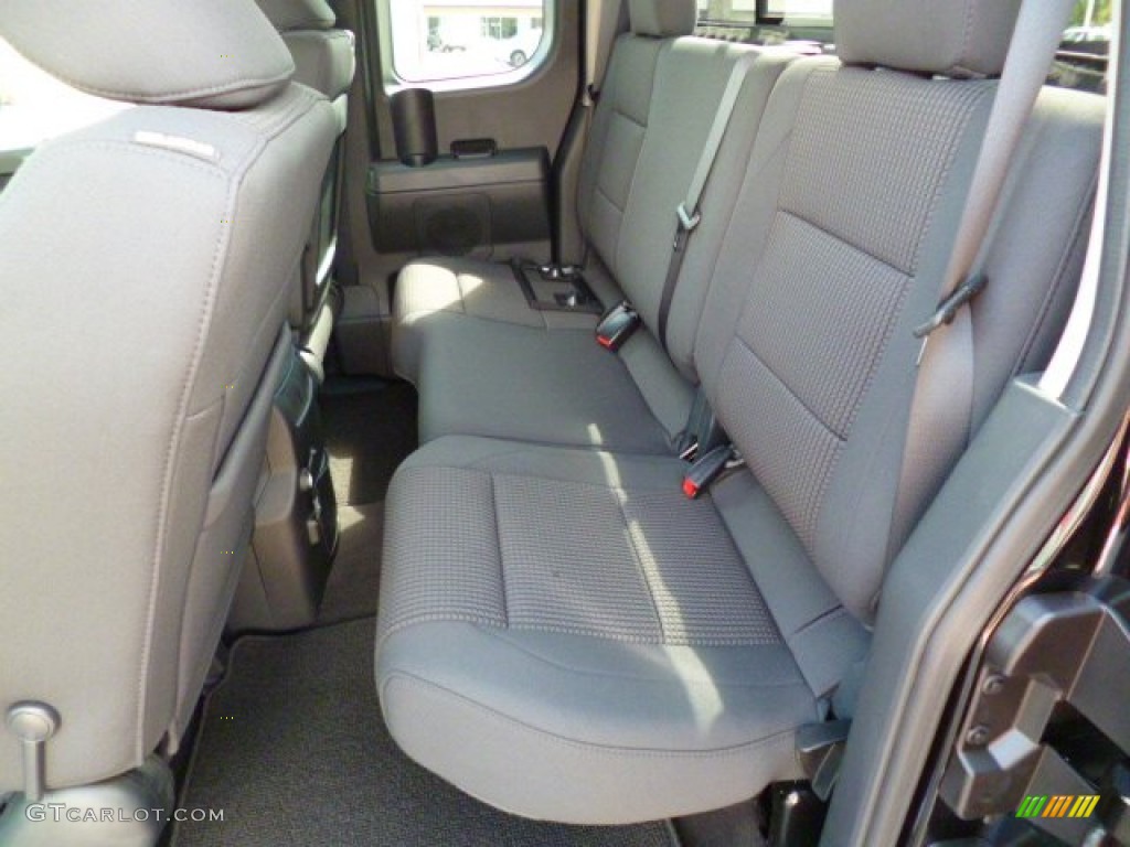 2014 Nissan Titan SV King Cab 4x4 Rear Seat Photos