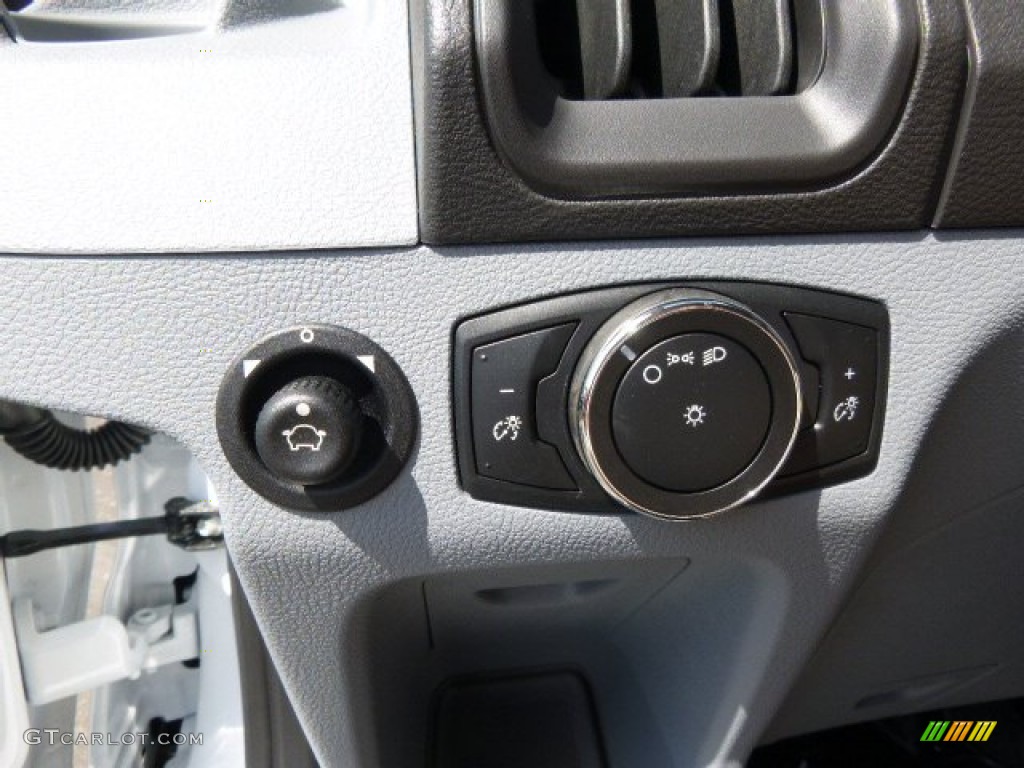 2015 Ford Transit Van 150 MR Long Controls Photos
