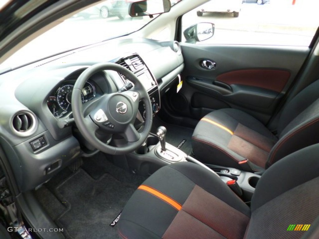 Charcoal Interior 2015 Nissan Versa Note SR Photo #97167062