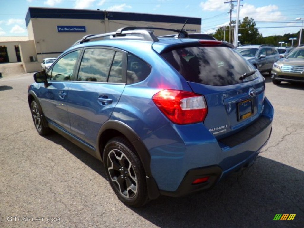 2014 XV Crosstrek 2.0i Premium - Quartz Blue Pearl / Ivory photo #5