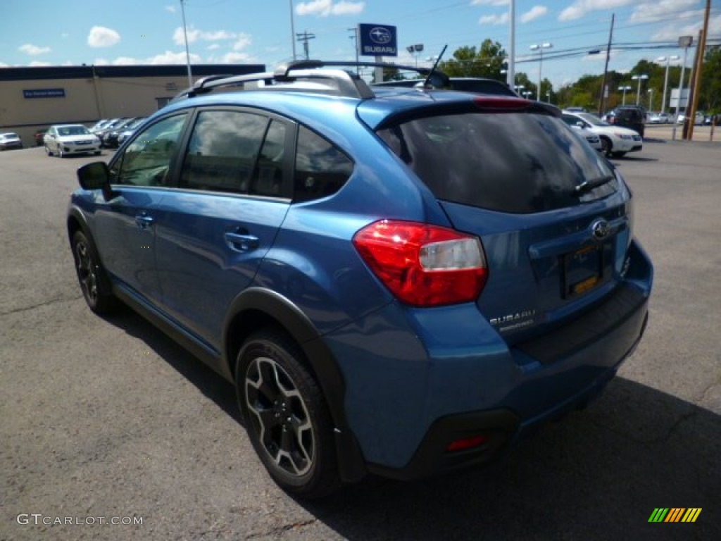 2014 XV Crosstrek 2.0i Premium - Quartz Blue Pearl / Ivory photo #5