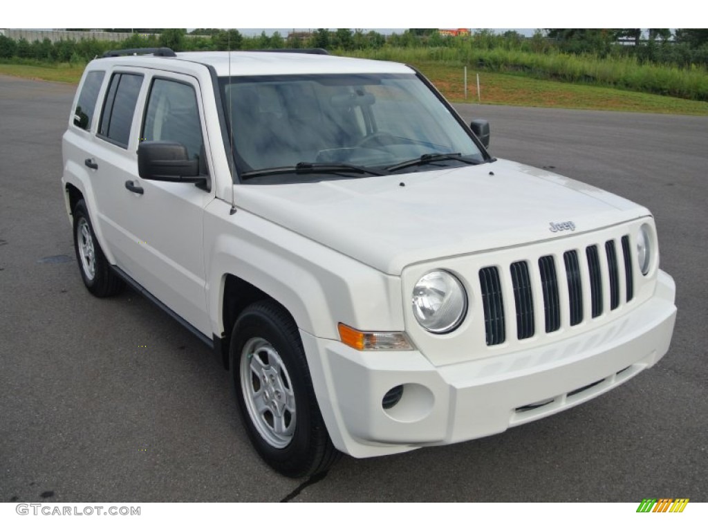 2008 Patriot Sport 4x4 - Stone White Clearcoat / Dark Slate Gray photo #1