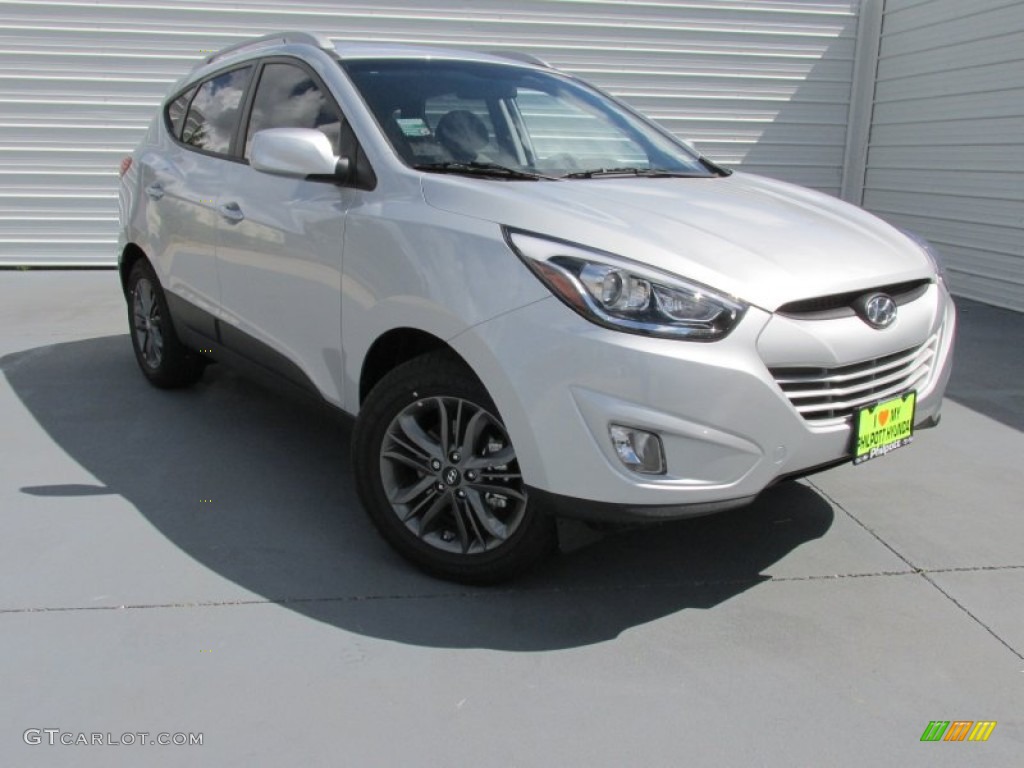 Diamond Silver Hyundai Tucson