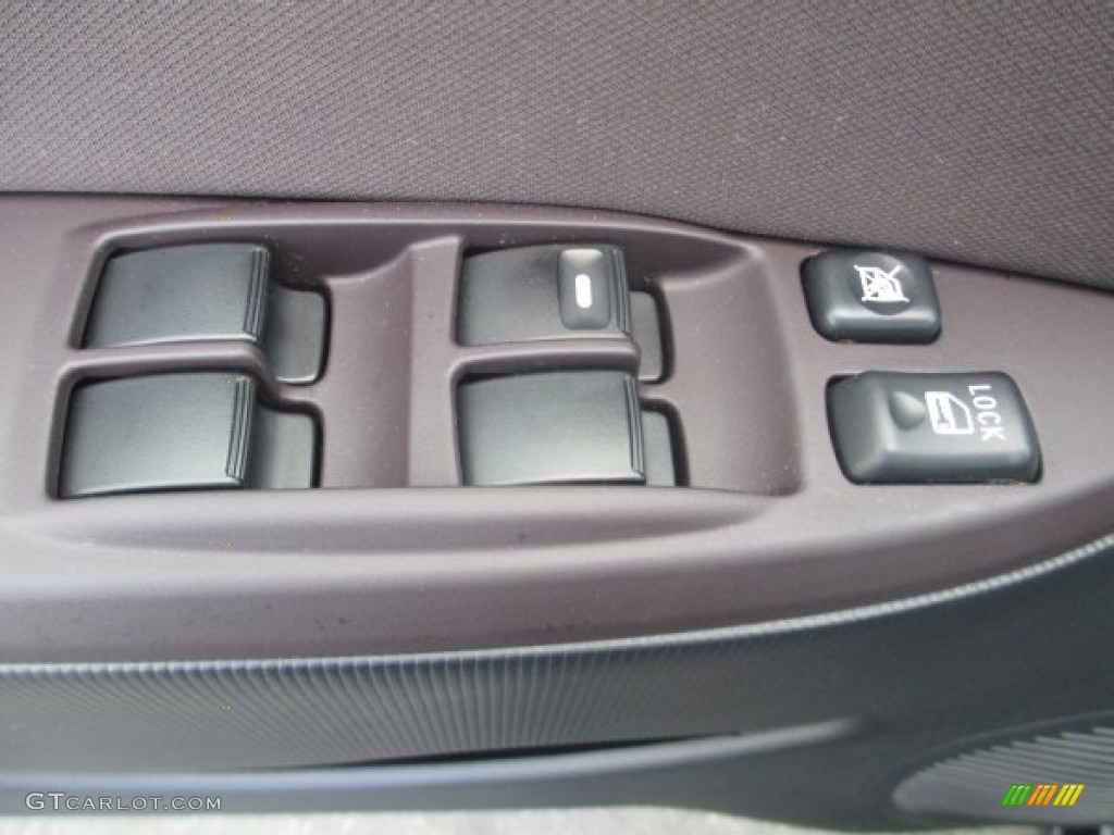 2012 Mitsubishi i-MiEV SE Controls Photo #97182551