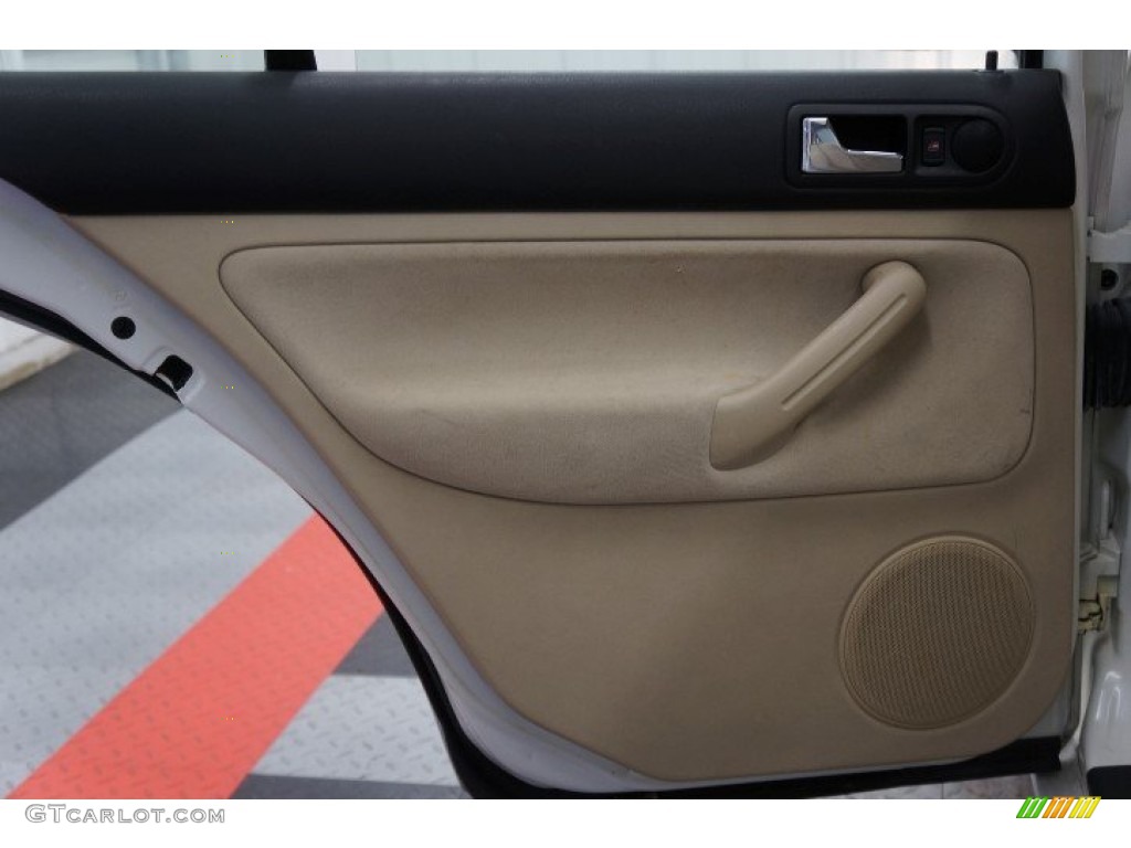 2002 Jetta GLS TDI Sedan - Cool White / Beige photo #14