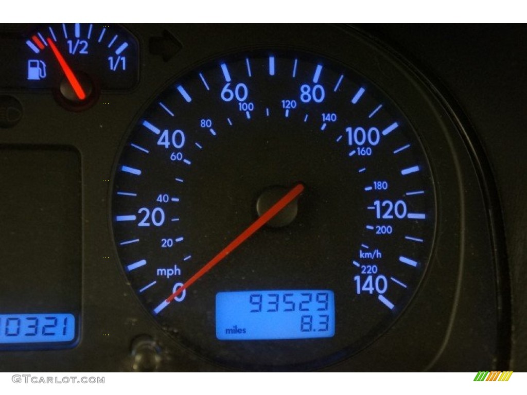 2002 Jetta GLS TDI Sedan - Cool White / Beige photo #26