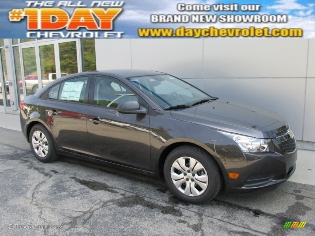 2014 Cruze LS - Tungsten Metallic / Jet Black/Medium Titanium photo #1