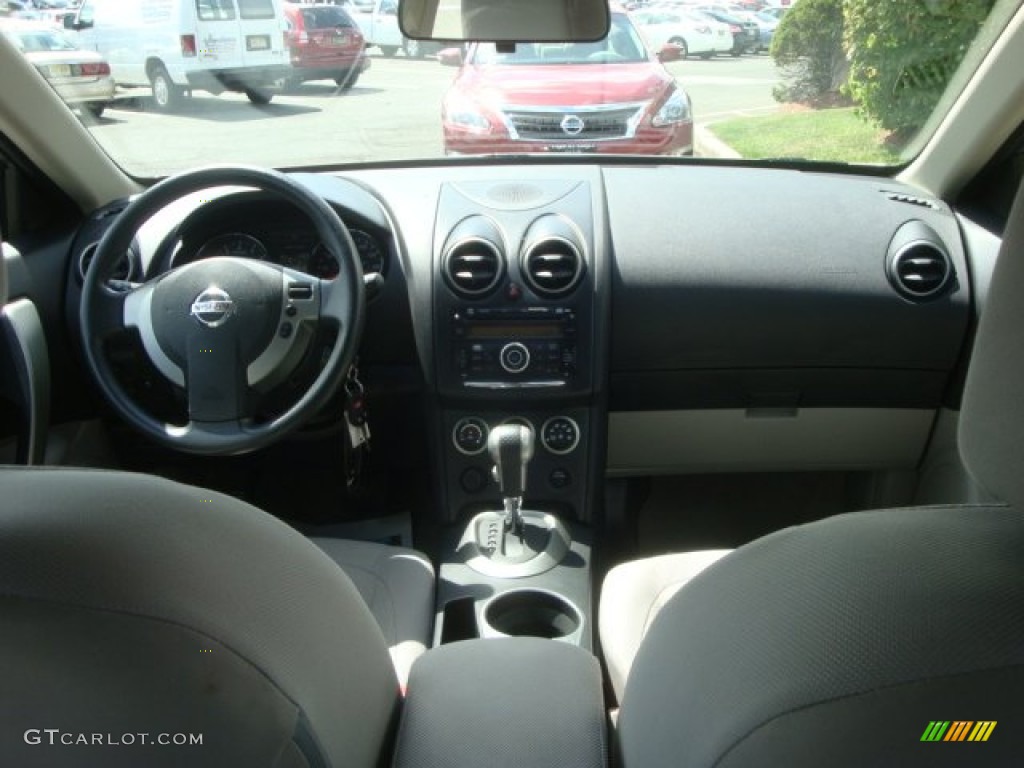 2011 Rogue S AWD - Platinum Graphite / Gray photo #11