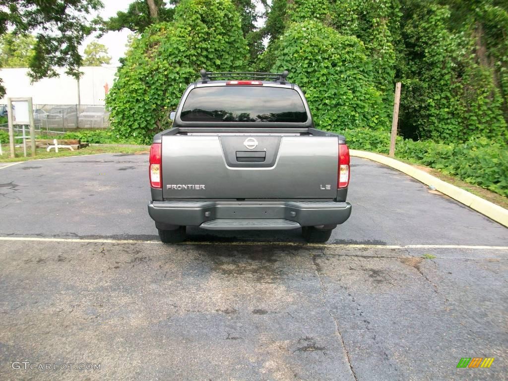2007 Frontier LE Crew Cab - Storm Gray / Charcoal photo #4