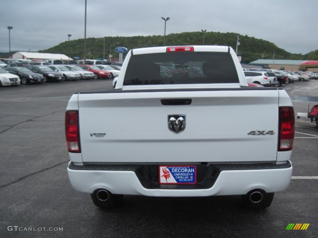 2012 Ram 1500 ST Crew Cab 4x4 - Bright White / Dark Slate Gray/Medium Graystone photo #4