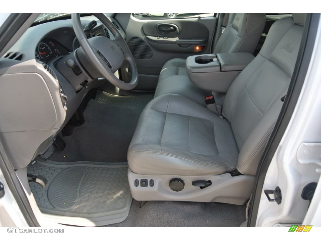 2002 F150 Lariat SuperCrew - Oxford White / Medium Graphite photo #9