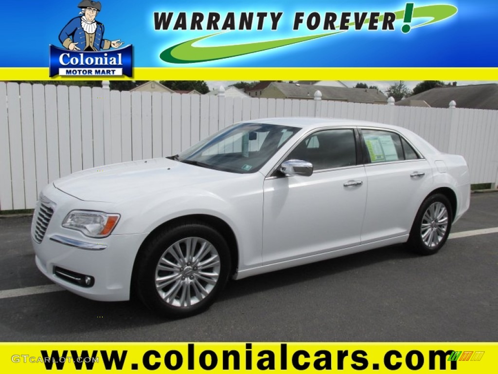 Bright White Chrysler 300