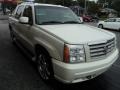 White Diamond - Escalade EXT AWD Photo No. 4