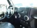 Black - Wrangler Unlimited Sahara 4x4 Photo No. 6
