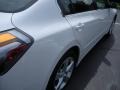 2008 Winter Frost Pearl Nissan Altima 3.5 SE  photo #6