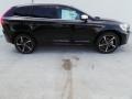 Black Sapphire Metallic - XC60 T6 AWD R-Design Photo No. 6