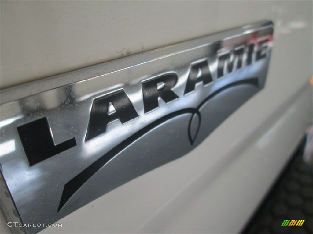 2009 Ram 1500 Laramie Crew Cab 4x4 - Stone White / Dark Slate Gray photo #7