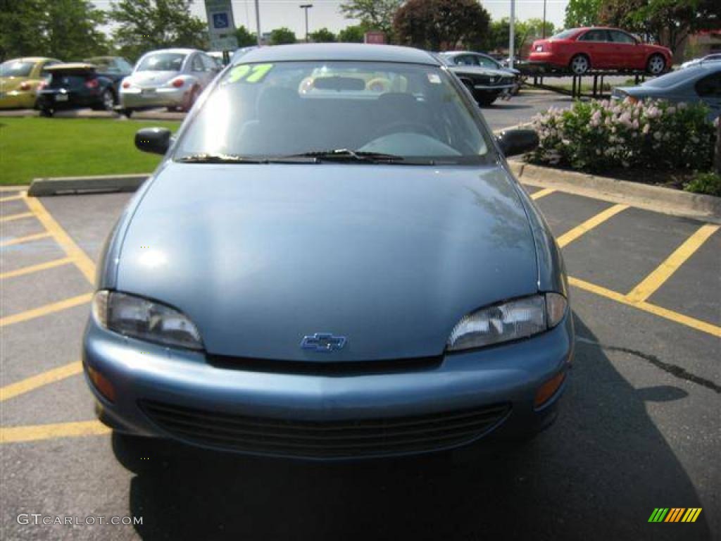 1997 Cavalier LS Sedan - Medium Opal Blue Metallic / Medium Blue photo #7