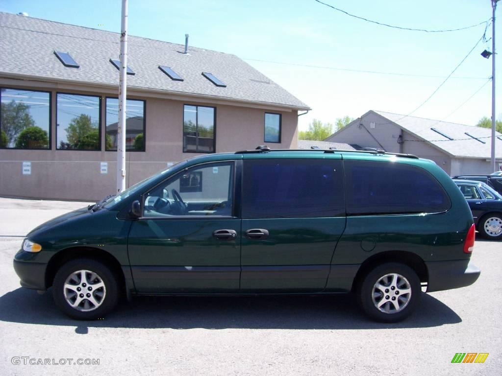 1997 Grand Caravan SE - Forest Green Pearl / Gray photo #7