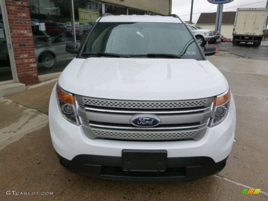 2015 Explorer 4WD - Oxford White / Medium Light Stone photo #2