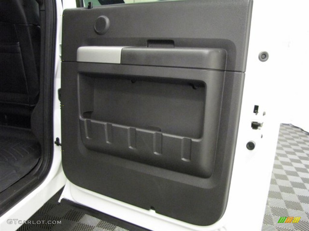 2014 F350 Super Duty Lariat Crew Cab 4x4 - Oxford White / Black photo #13