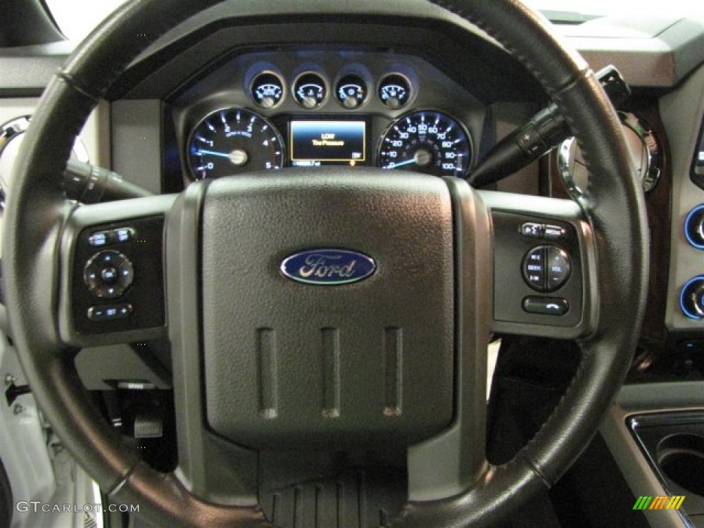 2014 F350 Super Duty Lariat Crew Cab 4x4 - Oxford White / Black photo #15