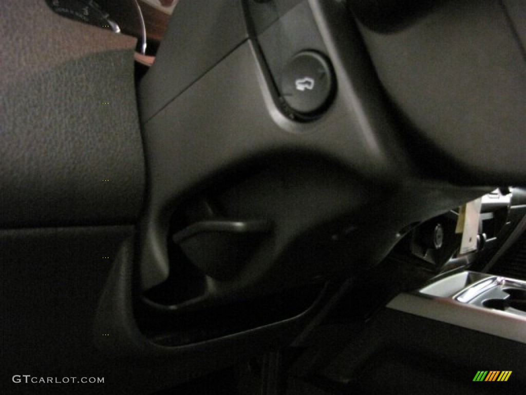 2014 F350 Super Duty Lariat Crew Cab 4x4 - Oxford White / Black photo #19