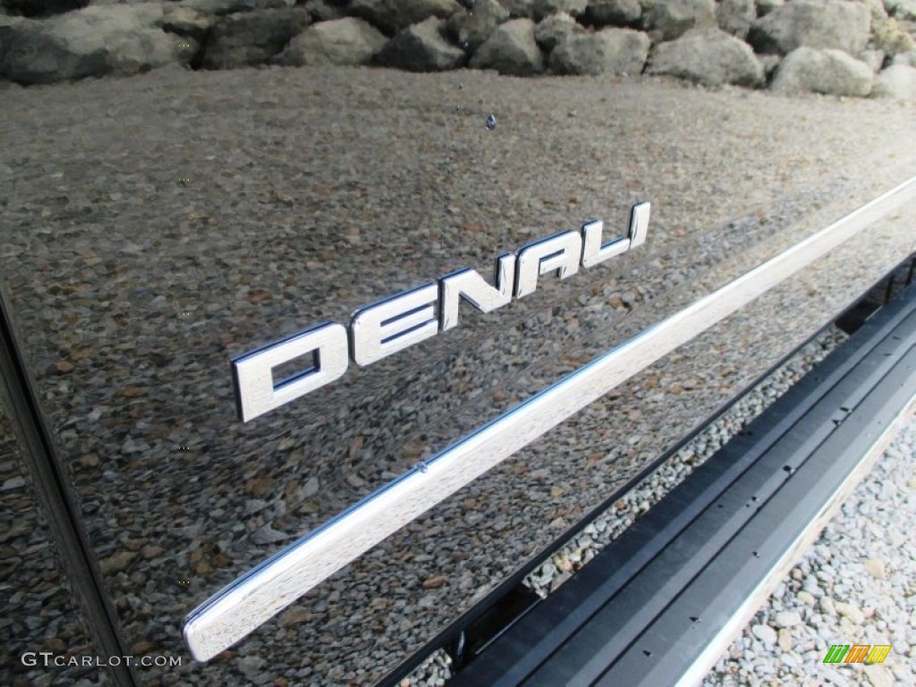 2015 GMC Yukon Denali 4WD Marks and Logos Photo #97220587