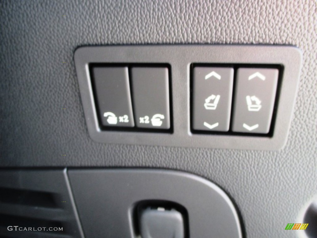 2015 GMC Yukon Denali 4WD Controls Photo #97221346