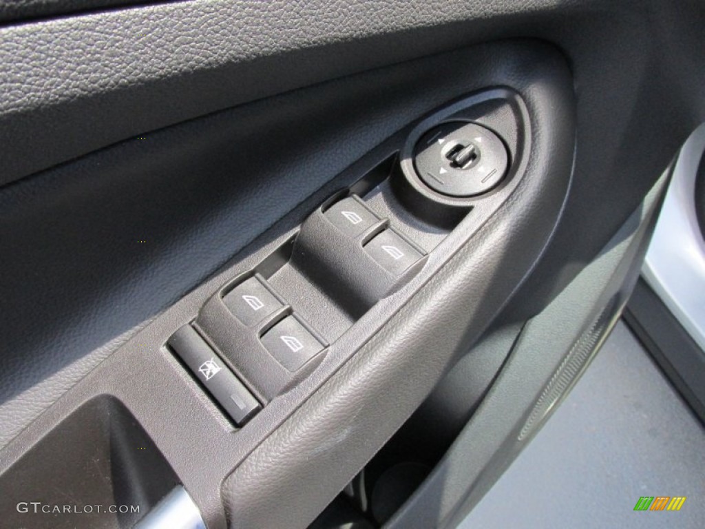 2014 Escape SE 2.0L EcoBoost - Ingot Silver / Charcoal Black photo #21