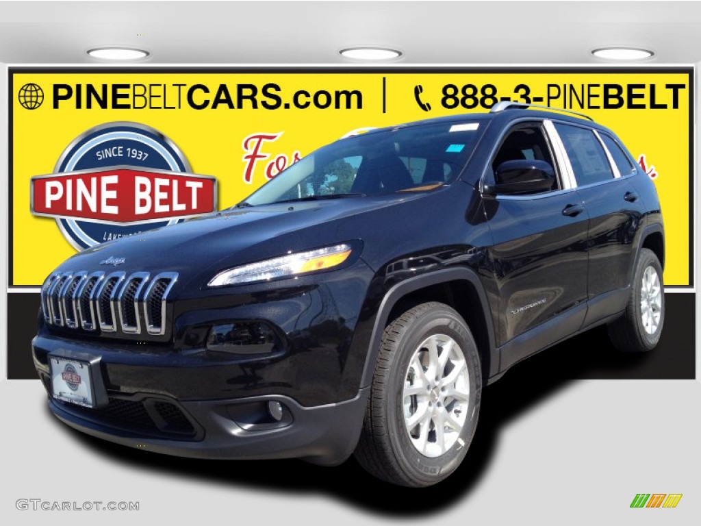 2015 Cherokee Latitude 4x4 - Brilliant Black Crystal Pearl / Black photo #1